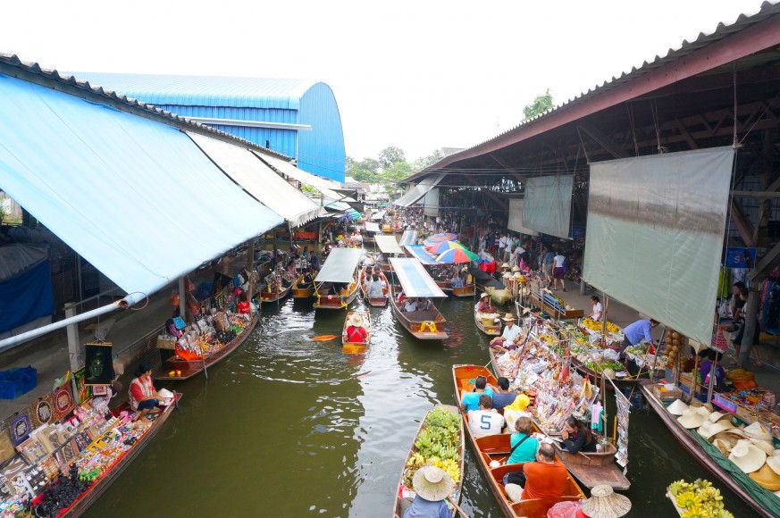 Damnoen Saduak Floating Market